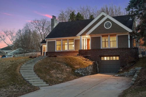 5217 Hollywood Rd, Minneapolis MN  55436-1422 exterior