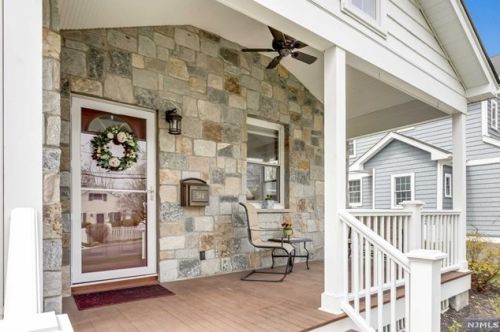 584 Cliff St, Ridgewood, NJ 07450-1604