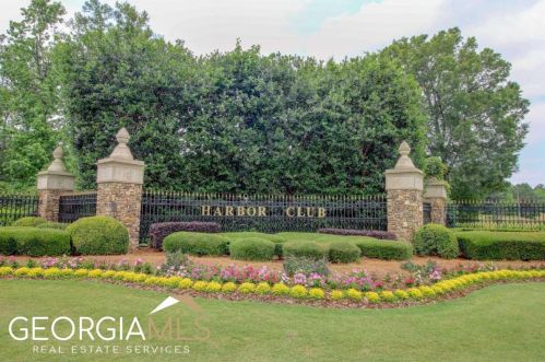 1201 Carriage Ridge Dr, Reynolds Plantation GA  30642-5494 exterior
