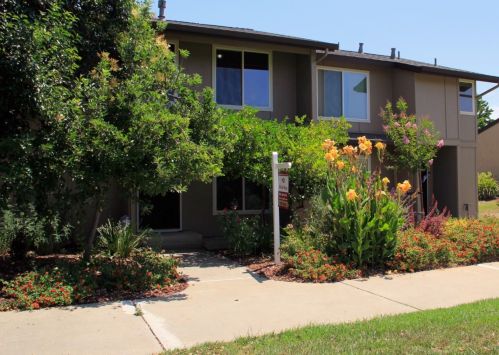 3307 Cannongate Ct, San Jose, CA 95121-1322