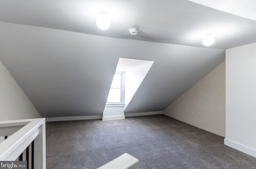 524 Spruce St, Lancaster PA  17603-3314 exterior