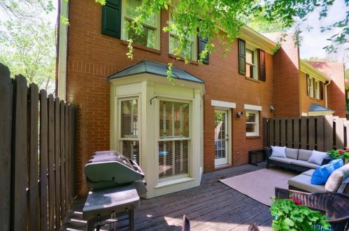 2104 Defoors Mill Dr, Atlanta GA  30318-2368 exterior