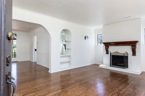 1834 Alpha Rd, Glendale CA  91208-2134 exterior
