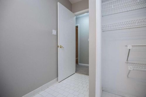 101 Country Park Dr, Smyrna GA  30080-8215 exterior