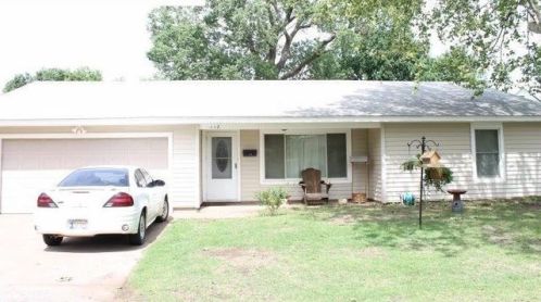 112 Carlisle Ct, Enid, OK 73703-5133