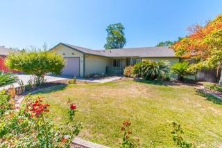 4915 Dartmouth Ave, Visalia, CA 93277-3459