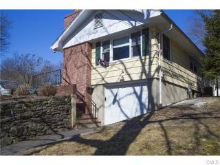 24 Sterling St, Fairfield, CT 06825-7437