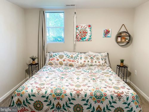 733 Stinchcomb Rd, Severna Park MD  21146-4223 exterior