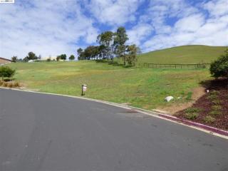 29942 Bello View Pl, Hayward, CA 94544-6805