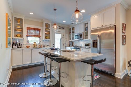 901 Sunset Ave, Tinton Falls NJ 07712-5031 exterior