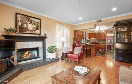 2036 Montecito Dr, Glendale CA  91208-1824 exterior