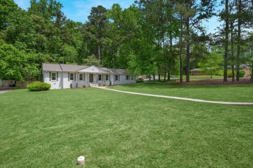 40 Rhodes Dr, Marietta, GA 30068-6300