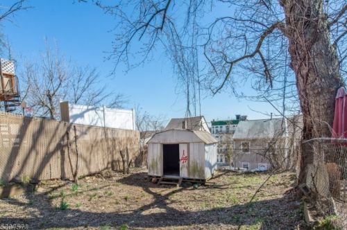 132 4th St, Paterson NJ 07522-1329 exterior