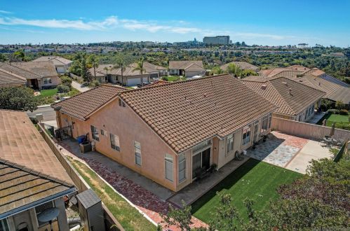 941 Paseo La Cresta, Chula Vista CA  91910-6729 exterior