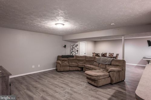 125 Gap Vw Blvd, Harpers Ferry WV 25425-3003 exterior