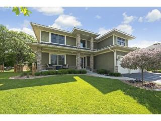 962 Woodview Cir, Carver, MN 55315-4519