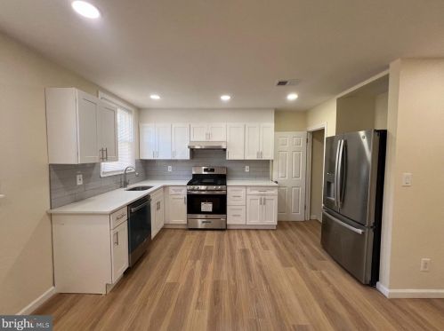 7224 Jackson St, Philadelphia PA  19135-1221 exterior