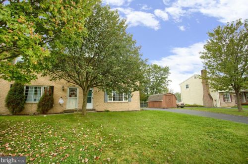 181 Faith Cir, Carlisle, PA 17013-8827