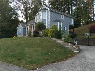 1030 Shawnee Trl, Elkview, WV 25071-9368