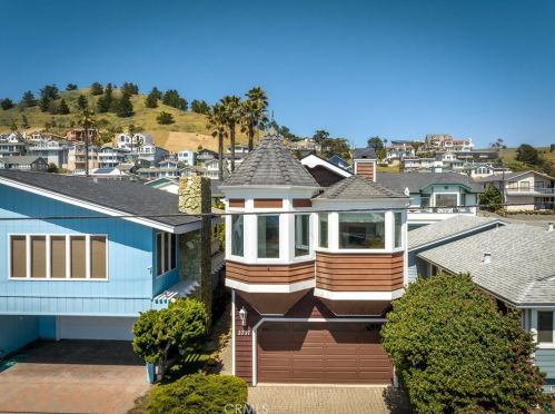 2797 Ocean Blvd, Cayucos, CA 93430-1431