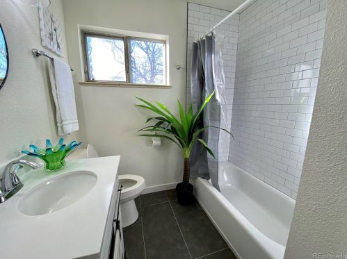 2632 37th Ave, Denver CO  80205-3624 exterior