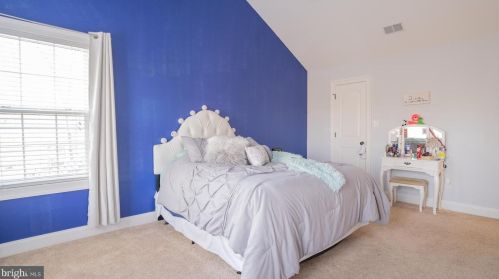 316 Bunny Ln, Harpers Ferry WV  25425-7104 exterior