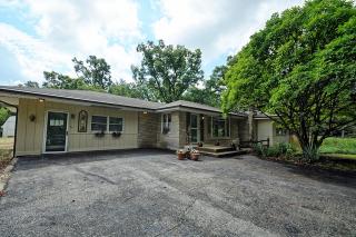 11241 Archer Ave, Lemont, IL 60439-6724