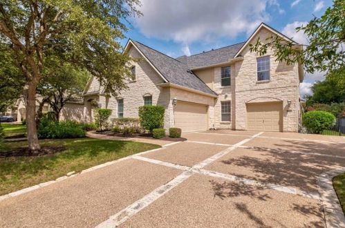 7904 Crandall Rd, Austin TX  78739-1910 exterior