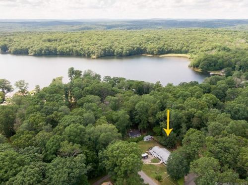 35 Spafford Dr, Exeter, CT 06249-2147