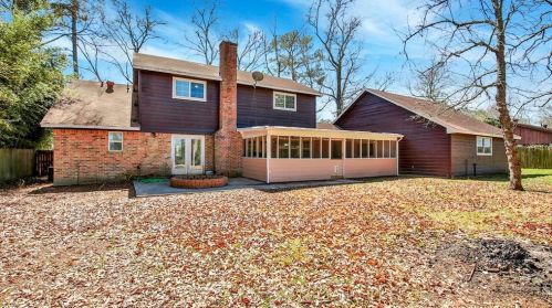 1100 Chateau Wood Pkwy Dr, Conroe TX  77385-9773 exterior