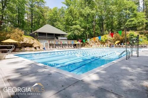 6355 Long Island Dr, Atlanta GA  30328-3040 exterior