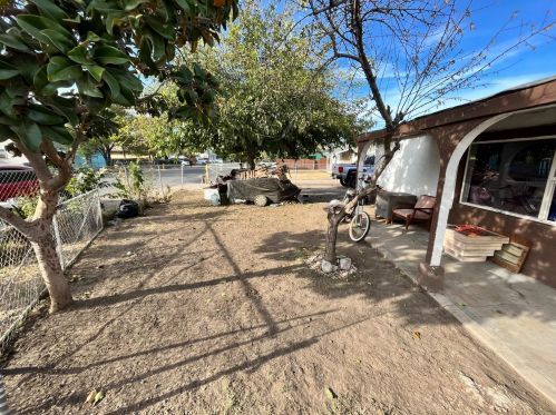 20 Adelbert Ave, Stockton, CA 95215-5104