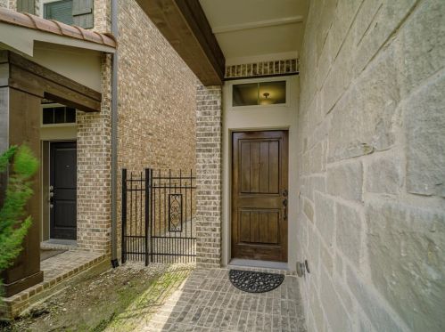 6731 Deleon St, Irving TX  75039-3436 exterior