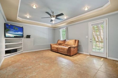 506 Chestnut Walk, Holly Springs GA  30114-7748 exterior