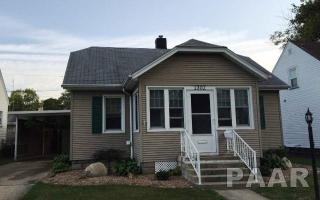 1302 Martha St, Pekin IL  61554-4962 exterior
