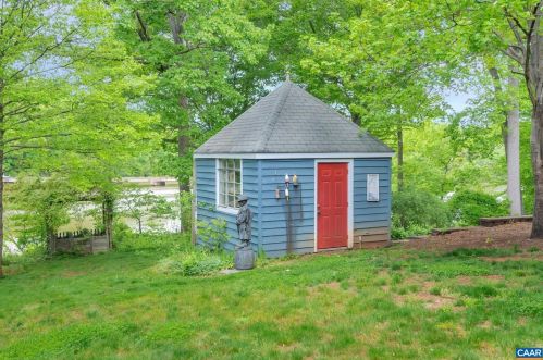2020 Earlysville Rd, Earlysville, VA 22936-9667