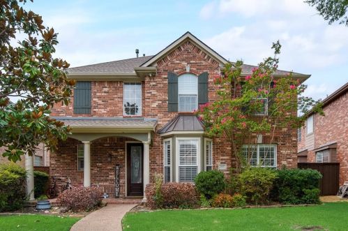 1617 Hawkins Ct, Carrollton TX  75010-3252 exterior