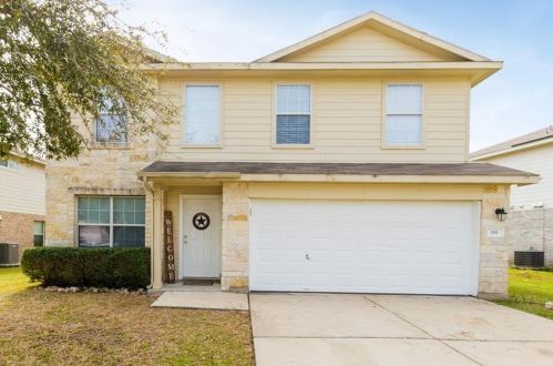 181 Goldenrod St, Uhland TX  78640-4217 exterior