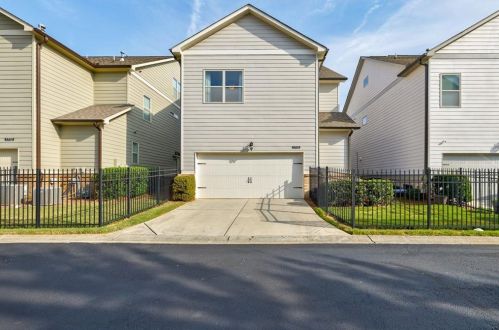 1716 Whitfield Parc Cir, Smyrna GA 30080-2205 exterior