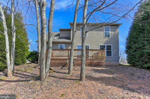 4550 Susquehanna Trl, York, PA 17406-6043