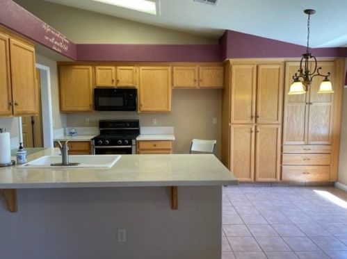 1375 Wagon Wheel Ct, Valley Home, CA 95361-8872