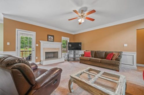 61 Billie Dean Dr, Jefferson, GA 30549-4008