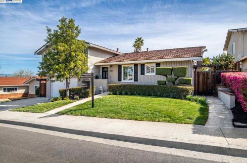 548 Gerard Ct, Pleasanton, CA 94566-6806