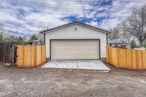 3130 Pearl St, Englewood CO  80113-2710 exterior