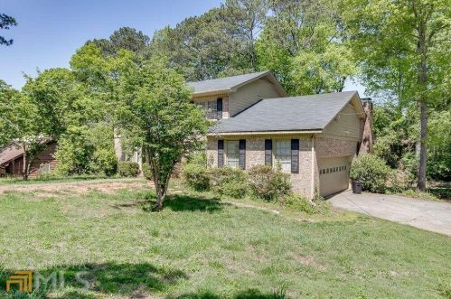 5269 Santee St, Stone Mountain, GA 30087-3645