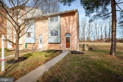 9457 Merryrest Rd, Columbia MD  21045-3918 exterior