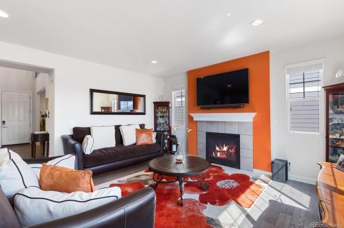 7370 Old Hammer Way, Aurora CO  80016-6115 exterior