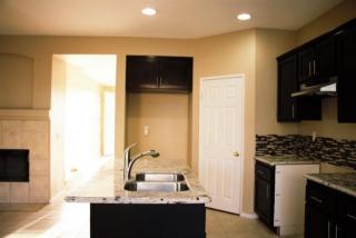 10153 Datura Rd, Hesperia, CA 92345-7749
