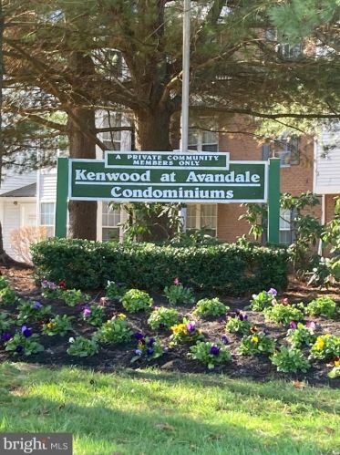52 Kenwood Dr, Erial, NJ 08081-4209