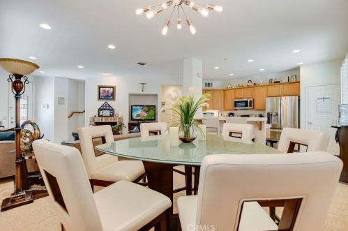 7948 Shadow Trails Ln, Riverside CA  92509-7007 exterior